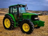 TRACTOR AGRICOLA